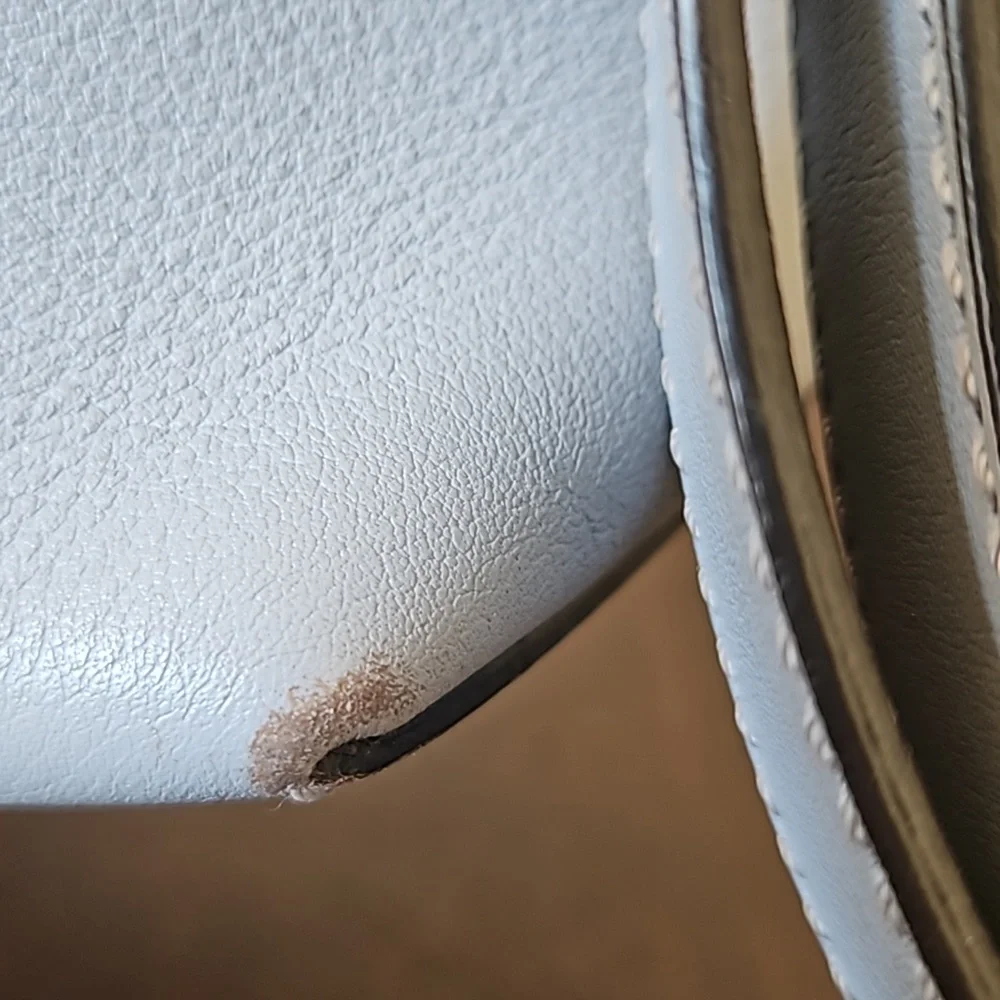 Handbag - Picture 6 of 9